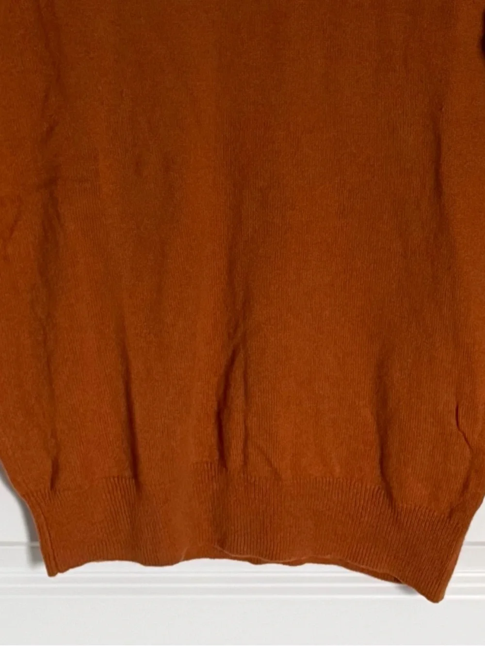 J. Crew Men’s Crewneck Cashmere Sweater in Rust Orange Size Small 54862